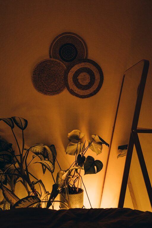 Tips for Creating a Cozy and Inviting Home Environment